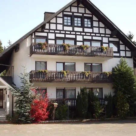 Haus Schnorbus Affittacamere Hallenberg